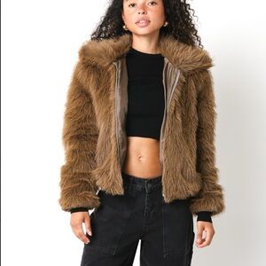 Faux Fur Jacket w/Lining Brown